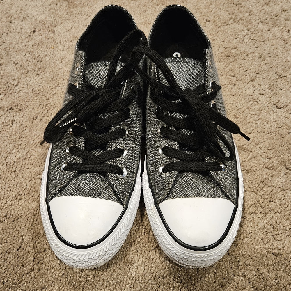 Converse All- star Chuck Taylor's womens low tops